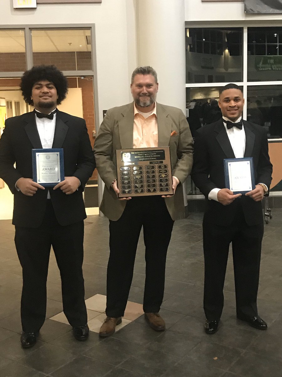UniontitanFB's tweet photo. Great Night celebrating Clark County’s best!  Congrats to @MataiaRocky and @Zay_jj You are both great examples to the rest of the young men in this pic!  #UWill #ReachHigher https://t.co/wZGkfZ0Mmw