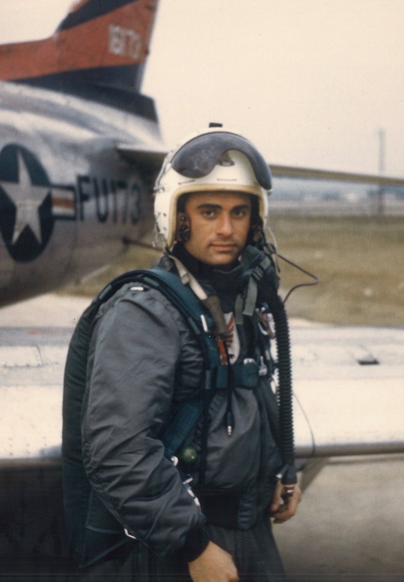 TJU Dept of #Radiology mourns the loss of Professor &amp; Chairman Emeritus David C Levin, MD. Former fighter pilot #USAF, innovator in cardiac angiography and health policy research. Gold Medal Recipient #RSNA #AUR #ARRS #ACR #PRS. Thoughts and prayers are extended to his family.
