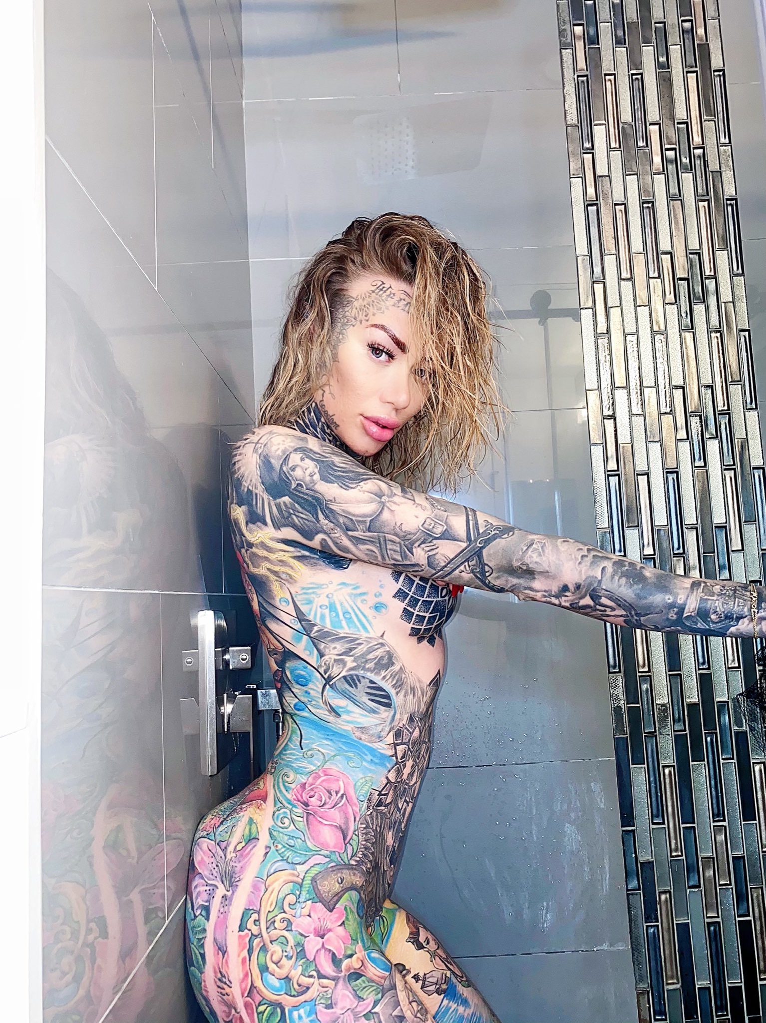 Taking Skype calls today - beckyh1871 https://t.co/VbXMLP1uqN