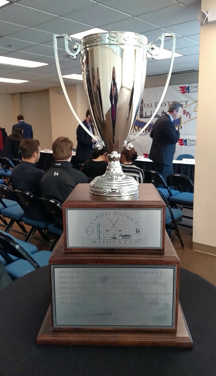 Previewed the 8th Annual Mayor's Cup coming up on Jan. 25 @TUCenter today, where <a href="/rpi/">Rensselaer Polytechnic Institute</a> Engineers will once again be taking on <a href="/UnionCollege/">Union College</a> Dutchmen/ Dutchwomen. Looking forward to another great round of games. <a href="/MayorSheehan/">Albany Mayor Kathy Sheehan</a>, <a href="/MayorMadden/">Mayor Patrick Madden (2016-2023)</a>, <a href="/McCarthySchdy/">Mayor Gary McCarthy</a>.
facebook.com/McCoyAlbanyCou…