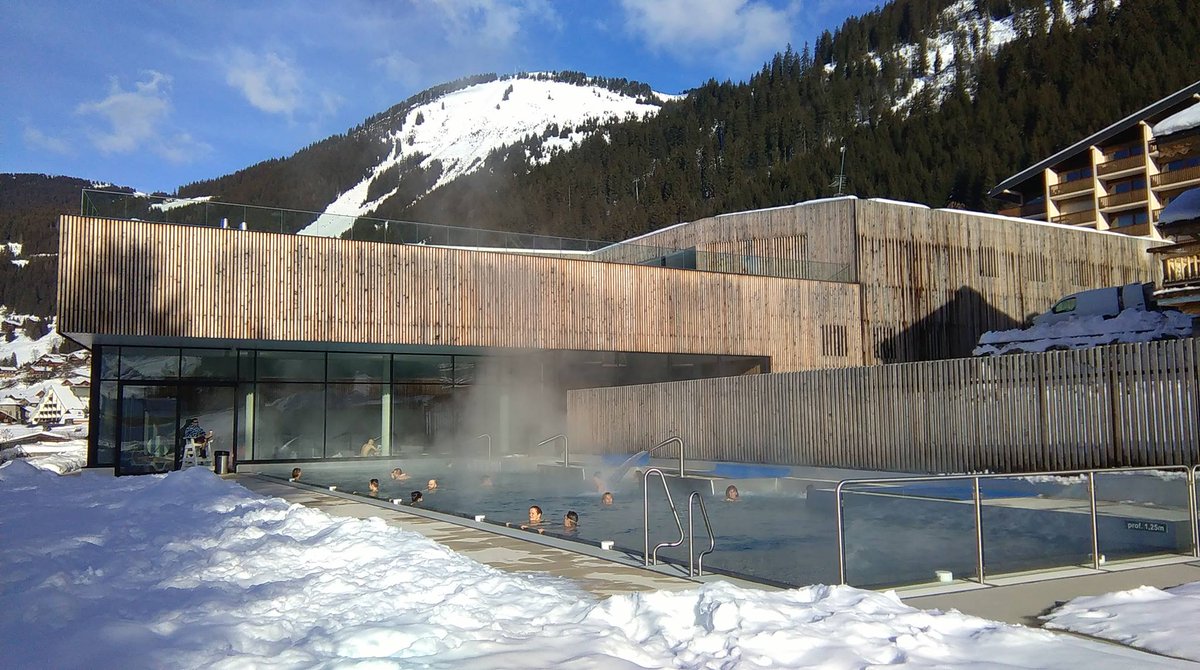 🏔️️️LA MONTAGNE, ÇA VOUS GAGNE ! 🏔️️
La saison est lancée à <a href="/Formedo3/">Forme d'O</a> ! Découvrez toutes les nouveautés qui vous attendent dans votre centre aquatique en 2020. ow.ly/i7jI50xXglo