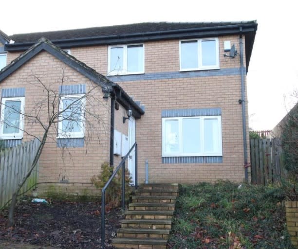 mustbesold's tweet image. **NEW PROPERTY - BILLING VIEW, BD10 9BW - £104,950** 

SEMI-DETACHED HOUSE IN BRADFORD, CLOSE TO LOCAL AMENITIES AND SOLD WITH THE CONVENIENCE OF NO ONWARD CHAIN!

rightmove.co.uk/property-for-s…