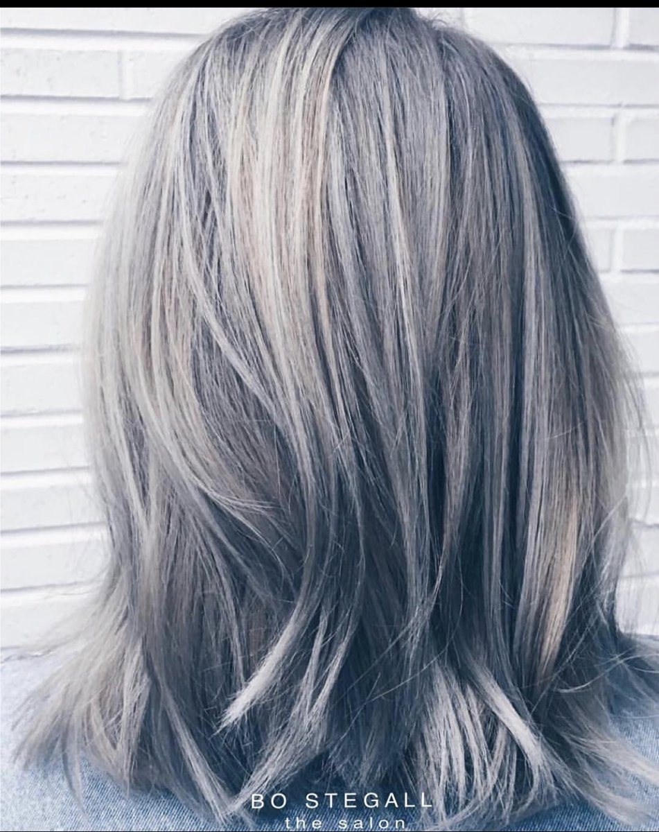 Zzihsp's tweet photo. #TBT @bostegallthesalon Color Concept: Fall 2017 collection. STILL LOVING this Smokey Blond! @allisonwilliamsonhair 

https://t.co/XcM8vlWTYg https://t.co/G4qh2ecjUD