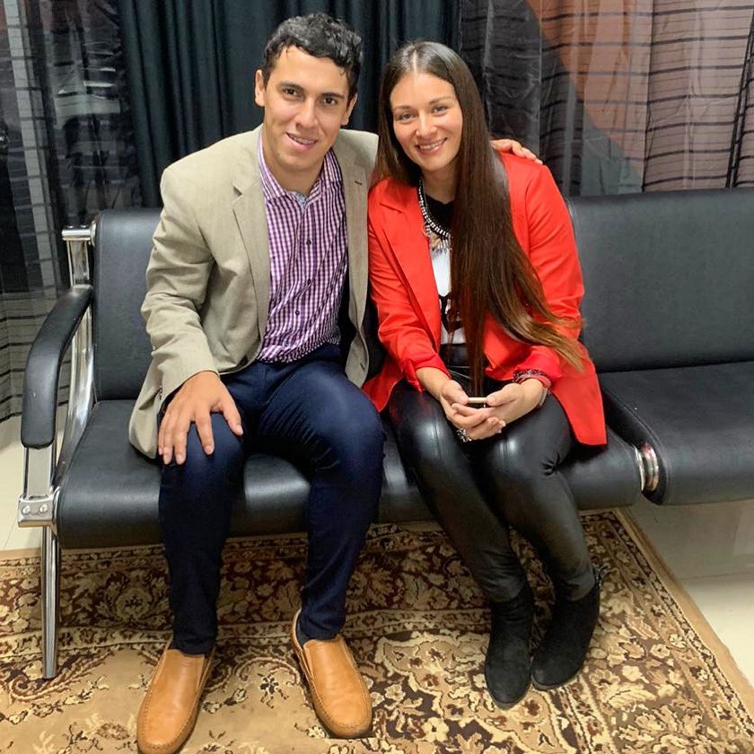 #TBT de diciembre anterior cuando tuve el honor de compartir escenario con Katherine Cordero, una mujer de Dios y una excelente profesional 🎶😊