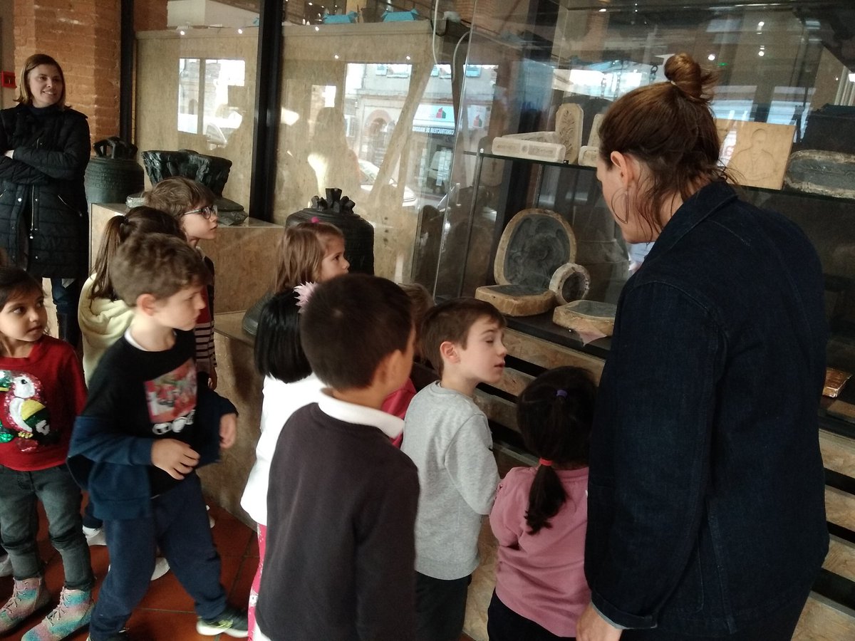Simon_Gregg's tweet photo. K3: At the Musée européen d'art campanaire #istlive https://t.co/azUmXanRq0