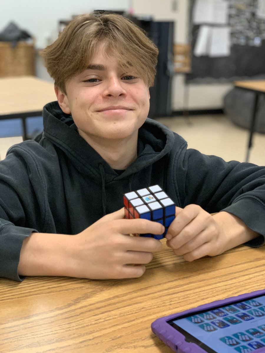 apositiveproton's tweet photo. Three more @YouCanDoRubiks victories in #STEM this morning! After all of the frustrations, the feeling of success was pretty sweet! Remember people, never, ever, ever give up! #anythingispossible #extraordinary #perseverance #youcansolvethecube #cubelife @DVUSD @SVViperPride https://t.co/j70Nv4Ht4f