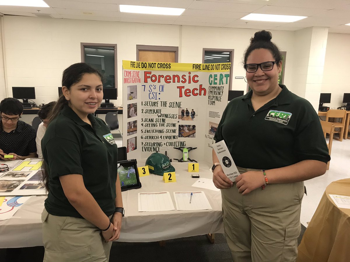 RoweCTE's tweet photo. Rowe CTE Recruitment Drive happening now in the library! MANY THANKS to our awesome students helping inform their peers about CTE courses! #CTE #CTEWorks @McAllenISDCTE @Rowe006 @McAllenISD https://t.co/kpza5hxJIs
