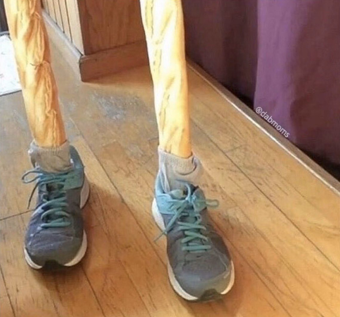 rickyngo's tweet photo. @milkydrew16 my legs after six flags https://t.co/fC9GEVdEXz