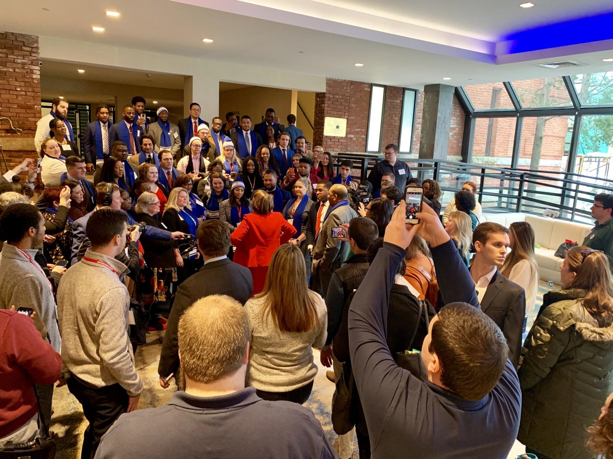 StrangleholdPod's tweet image. New episode: Sometimes, it takes a bunch of outsiders to rattle the cage of a bunch of insiders. Listen to what a group of students heard when they traveled to New Hampshire and pushed back on its first-in-the-nation status. ow.ly/ASyx50xXAN5 #NHPolitics