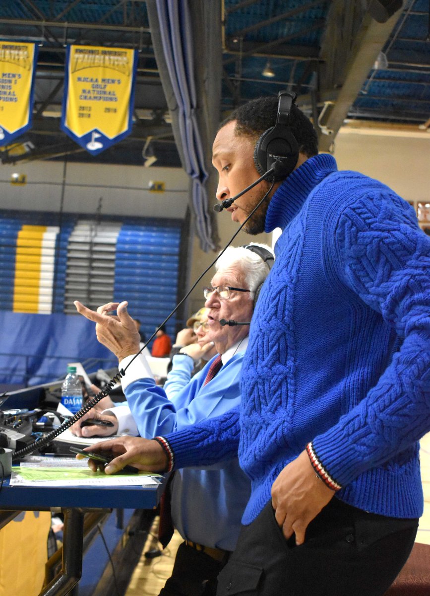 VUTrailblazers's tweet photo. More photos of Shawn Marion's return home to Vincennes University! #VINU #GoVUTrailblazers #Matrix31 #TheMatrix https://t.co/TvwMCtZsIN