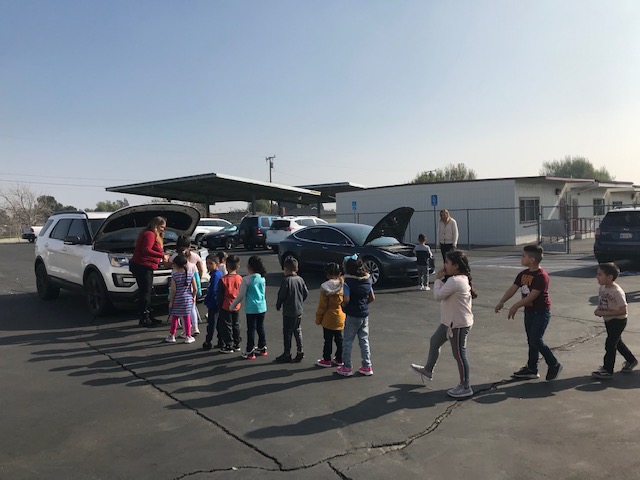 FUSD_STamarind's tweet photo. Kindergarteners learning about transportation in the Discovery STEM Connect unit lesson. They began by exploring the two modes of transportation. https://t.co/0fl0zIvX6E