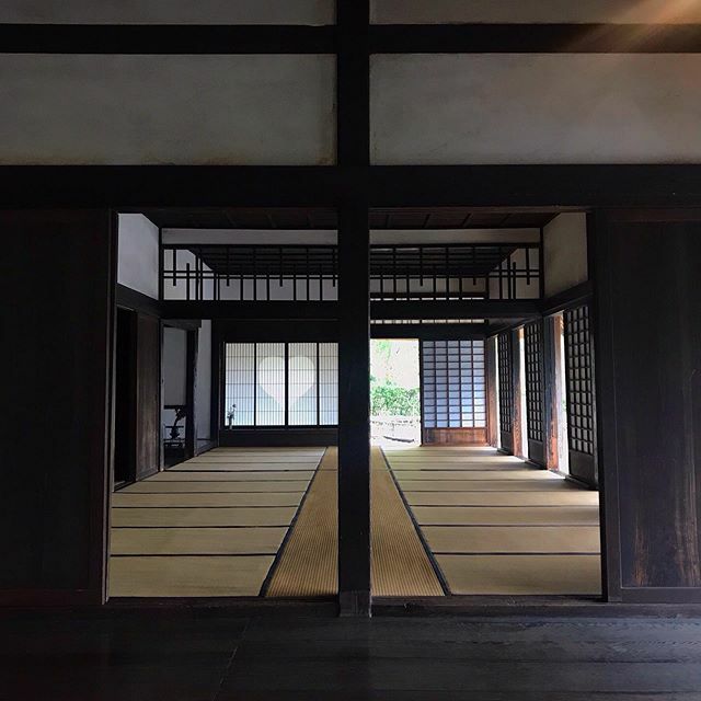 kominka_en's tweet photo. #古民家 #古民家園 #建築物 #茅葺 #茅葺き #茅葺屋根 #茅葺き屋根 #日本 #神奈川 #相模原 #kominka #kayabuki #japan #kanagawa #sagamihara #rethatch #rethatching #reroofing #strawroof https://t.co/O3CvEZmHKw https://t.co/kMyTxE4Mch