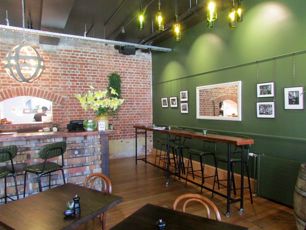 MilesConstruct's tweet image. Miles Construction is proud to have completed the fitout for the @cellardoor Christchurch's Newest Wine Tasting Room. 

#cellardoor #christchurch #fitout #construction