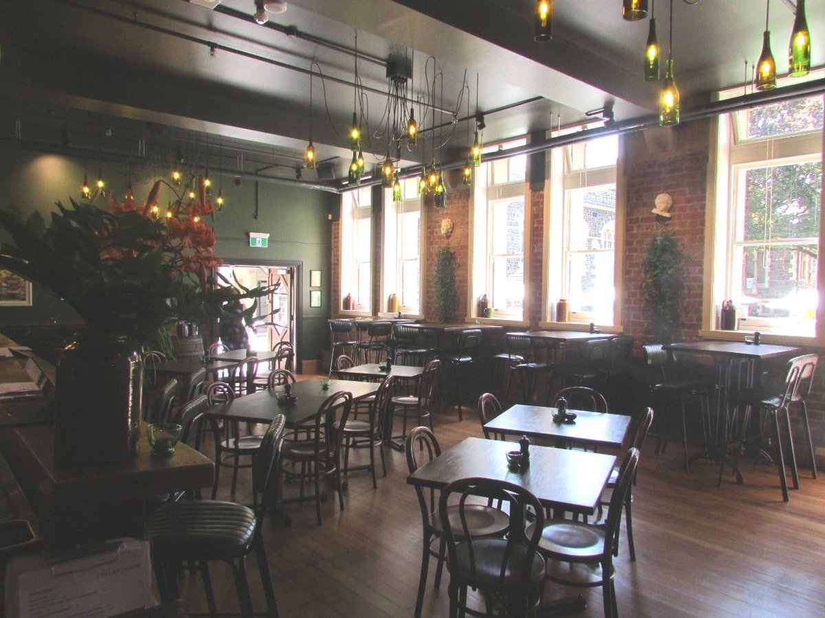 MilesConstruct's tweet image. Miles Construction is proud to have completed the fitout for the @cellardoor Christchurch's Newest Wine Tasting Room. 

#cellardoor #christchurch #fitout #construction