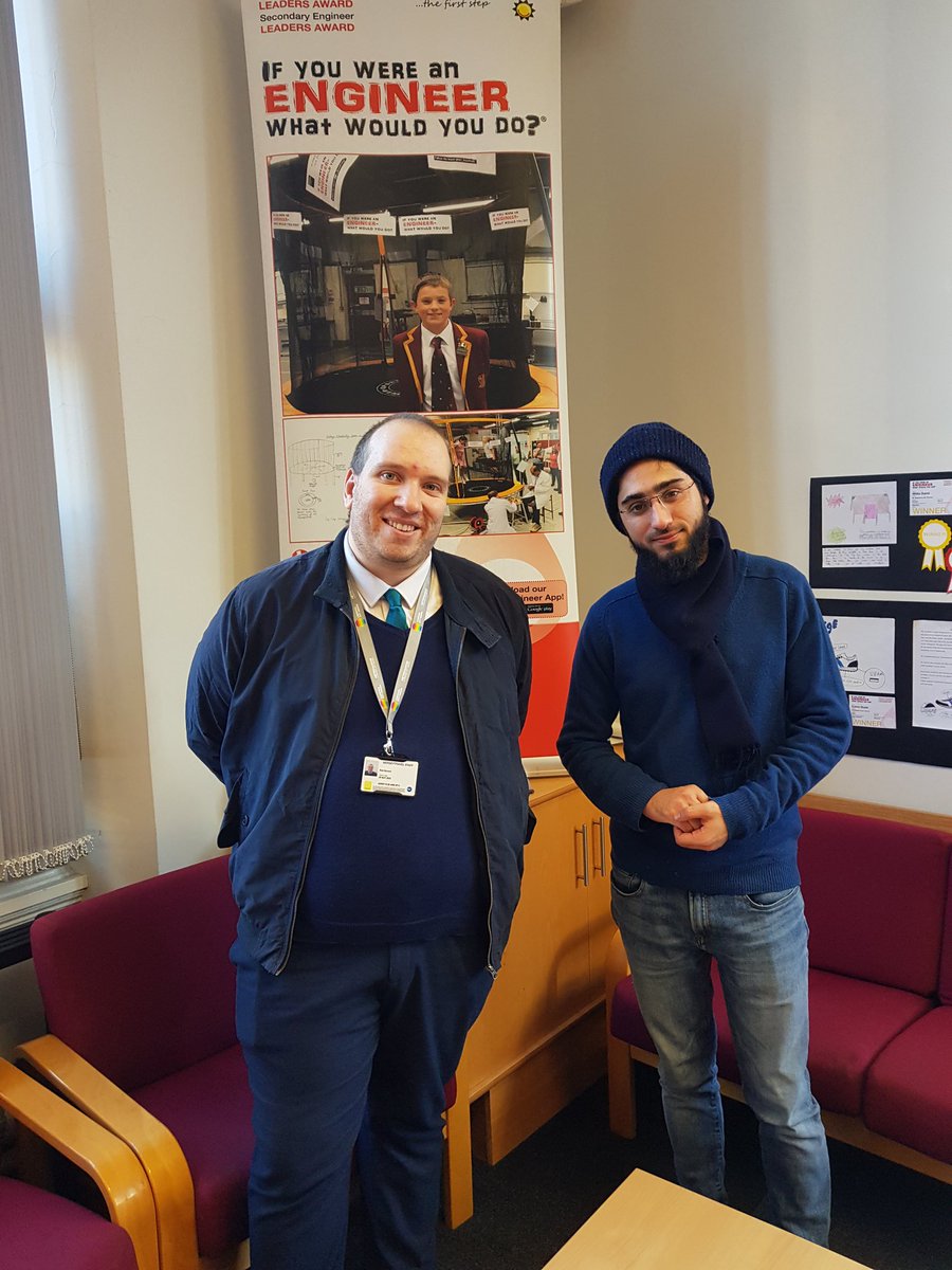 LAElizabethR's tweet photo. More photos from @livunieng @LivUniWiSE yesterday for the Merseyside and Cheshire Leaders Award Launch we had such a fantastic morning meeting with students and local engineers for @Leadersaward #ifyouwereanengineerwhatwouldyoudo #LA2020 https://t.co/fgzqojJT31