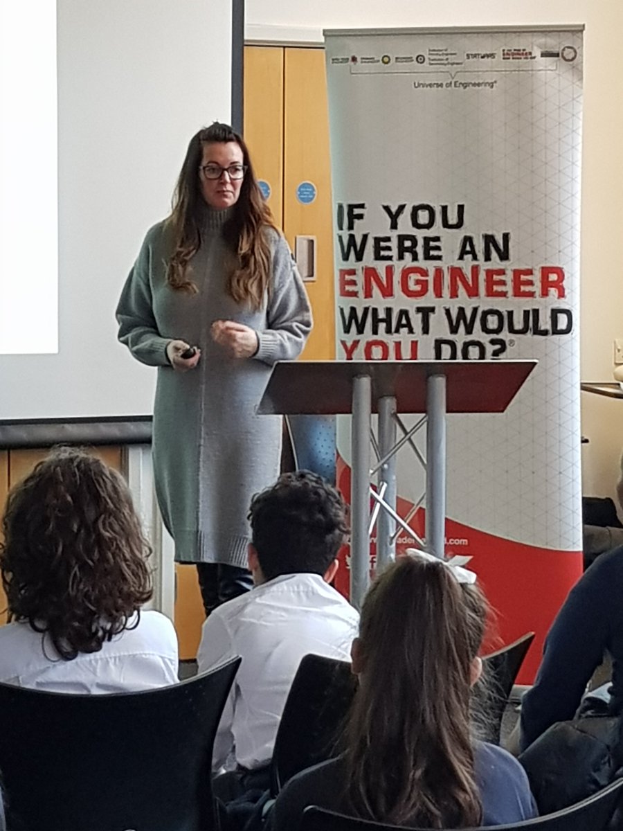 LAElizabethR's tweet photo. More photos from @livunieng @LivUniWiSE yesterday for the Merseyside and Cheshire Leaders Award Launch we had such a fantastic morning meeting with students and local engineers for @Leadersaward #ifyouwereanengineerwhatwouldyoudo #LA2020 https://t.co/fgzqojJT31