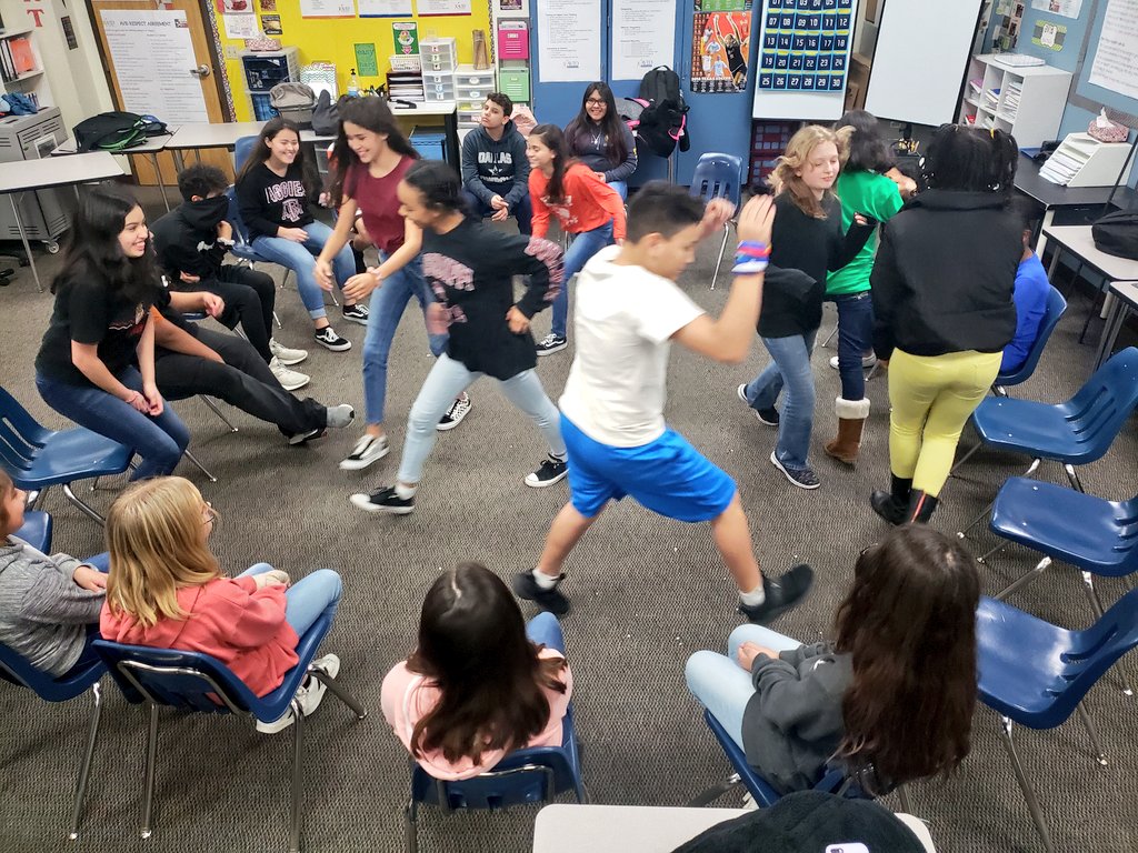 mrskristinhaney's tweet photo. Great turnout for today's #AVIDclub meeting! We discussed our spring college trip and then did some team building. Join us next month!!! #ThisIsAVID #AVIDschoolwide https://t.co/qvMVpoQIaL