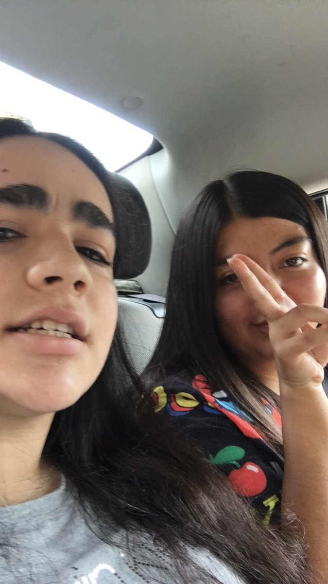 otbxami's tweet photo. *salgo mal en todas pero ajá*
@AmiRodrigueZZ hoy vi a Ignacia y rompimos distancia con la Vale 🥺 @pinguinonodeami. Gracias ami bb por permitirnos formar estas amistades tan bonitas y tan leales, las amo con todo mi corazón cabras ❤️ https://t.co/AAlIuxRPAJ