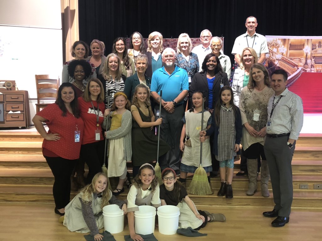 michellegaskamp's tweet photo. Our 4th grade program was amazing today. We are looking forward to the performance tonight! We also enjoyed the Katy ISD Leadership Team visiting JRE today. #jrerocks #fetchjoy https://t.co/DsHDzSTTNT