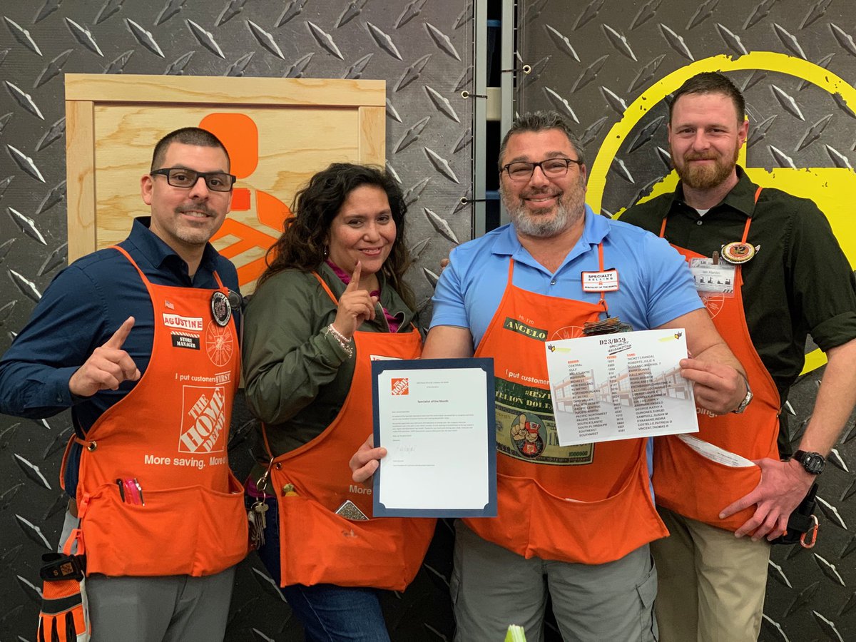Congratulations Angelo!   Angelo is the D23/59 specialist gor the month of December in the Pac North region! This is the 2nd time Angelo has received this award! Thank you for all you do for our customers!  #LincolnPride #PacNorthProud