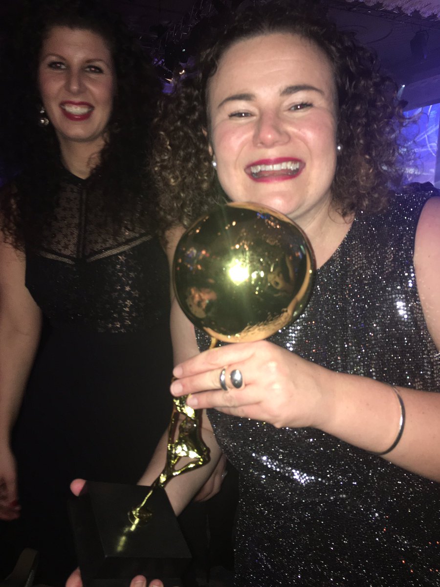 APTAgentClub's tweet photo. In the words of Sophie Ellis Bexter , ‘Why does it feel so good?’ #TWGlobes #aptdifference https://t.co/NxiFdvW0Mk