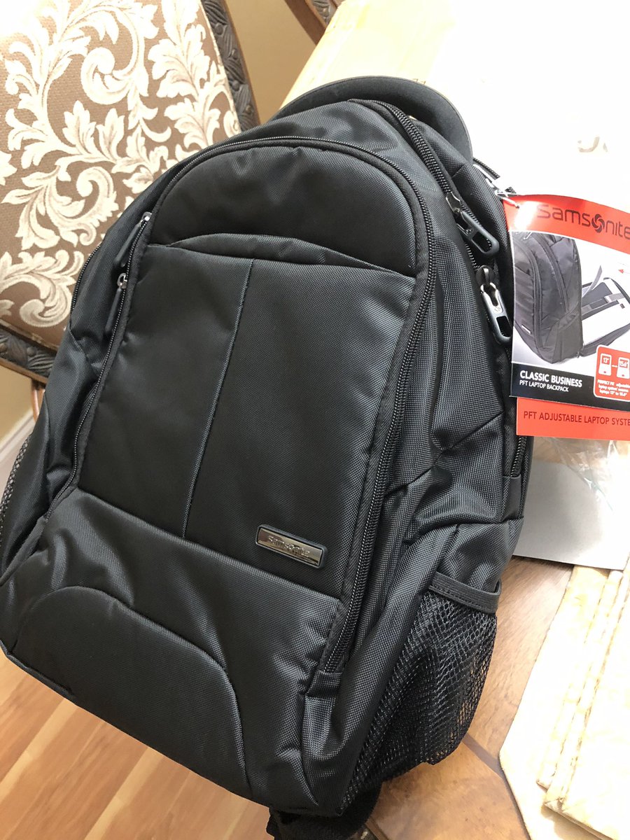selectaryon's tweet photo. Thank you @SamsoniteUSA for the replacement bag. You guys have the best warranty #happycustomer #samsonite https://t.co/7pLMGIFdMx