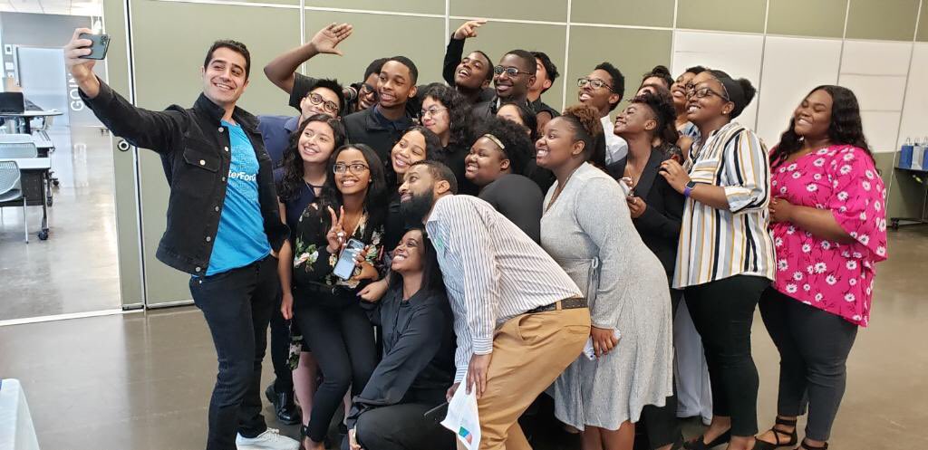 SECHS_Hisd's tweet photo. This is what #excellence looks like with @kayvz and our #STEM scholars #TwitterForGood #LeadLearnLevelUp https://t.co/elrvq8Jnje