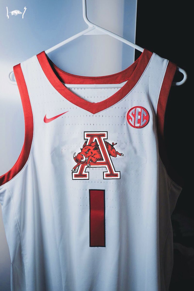 brycejallday's tweet photo. Do these next @RazorbackMBB @EricPMusselman https://t.co/xbrxkx0hFV