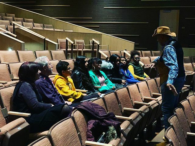 I love getting the chance to tell this story from #CrossThatRiver to young people and these theater students from @thomasjeffersonhighschool are here @ltartscenter to watch our rehearsal.  #blackcowboys #howthewestwaswon #therealstory