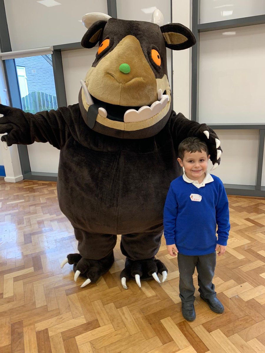 LiftShafton's tweet image. The children have had a lovely morning acting out the story of The Gruffalo. After hunting around school, we found him hiding in the hall! 🦉🐍🐭🦊