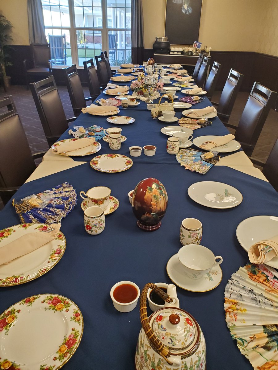 StephanieGJames's tweet photo. Southwest LED meeting lunch.....authentic Asian foods complements of our very own Chef Lek  @ScenicHills_CC @RhondaLWarner @nolafoodguy https://t.co/iOf1Z8xLjw