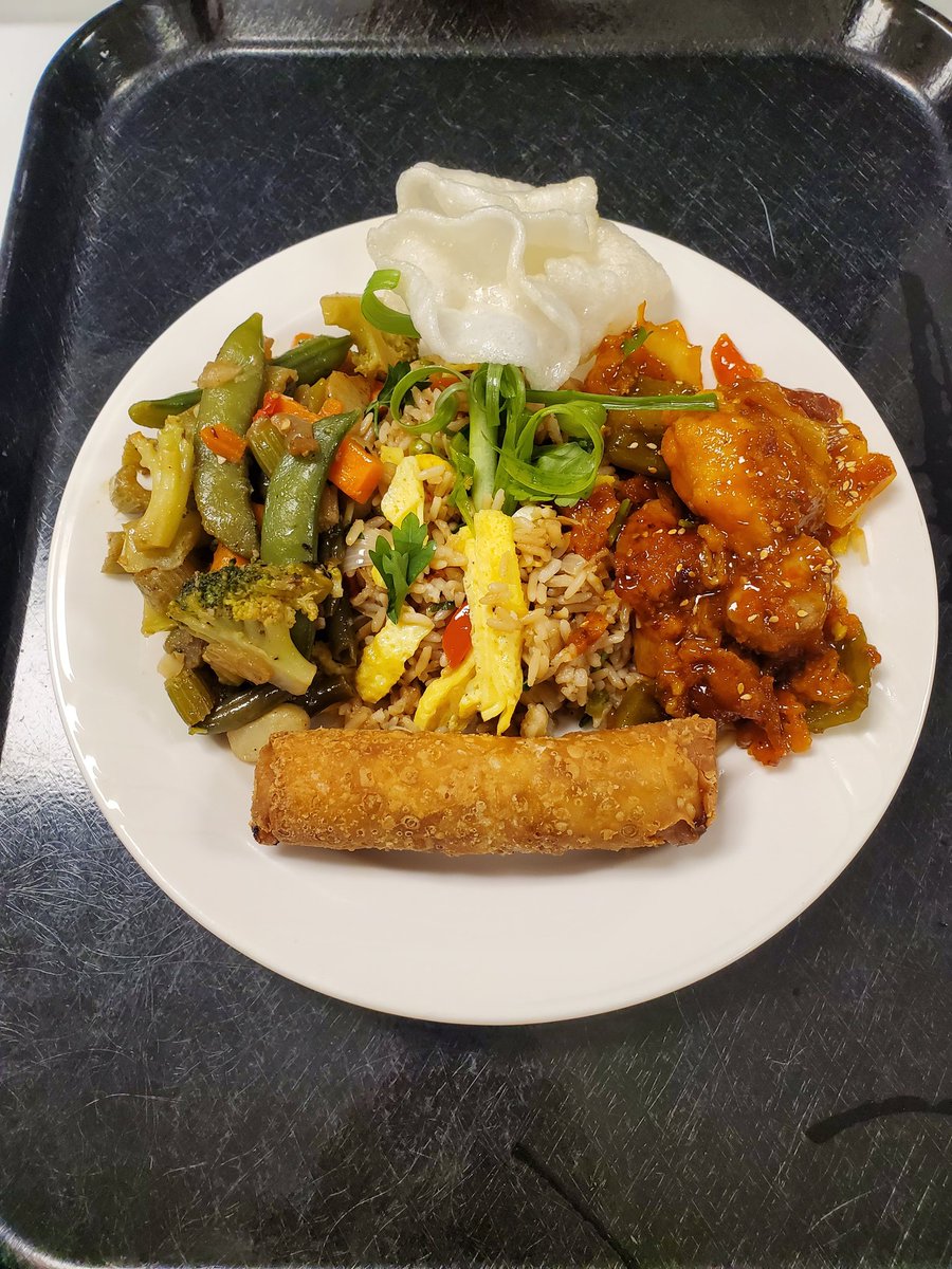 StephanieGJames's tweet photo. Southwest LED meeting lunch.....authentic Asian foods complements of our very own Chef Lek  @ScenicHills_CC @RhondaLWarner @nolafoodguy https://t.co/iOf1Z8xLjw