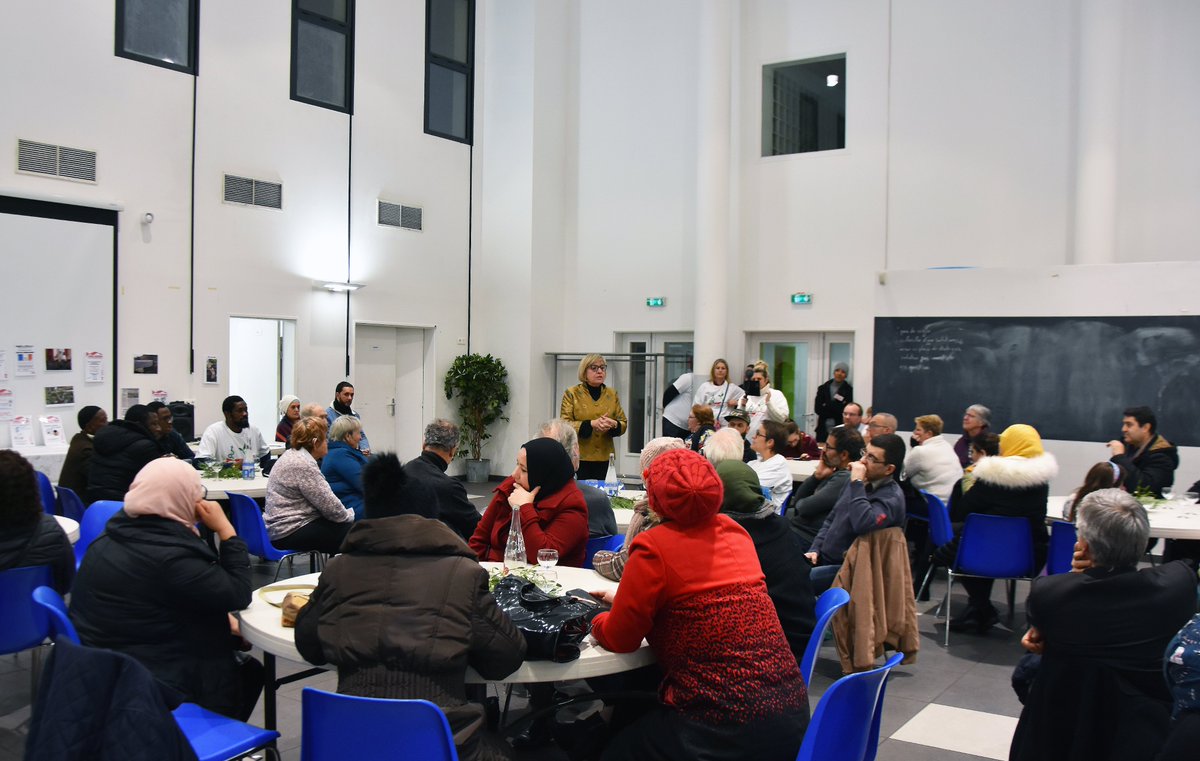 CEDTNF2020's tweet photo. soirée 100% citoyenne,partagée avec nos concitoyens et Martine Soavi autour d'une galette republicaine.#Martinesoavi,#Cedtnf2020,#Municiaples2020 https://t.co/malDOSFzjG