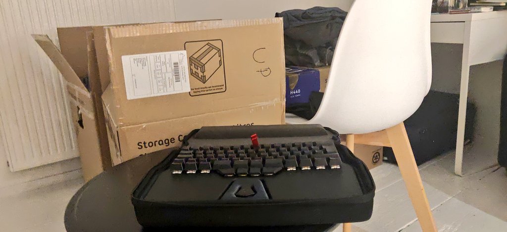 HamTosty tweet media