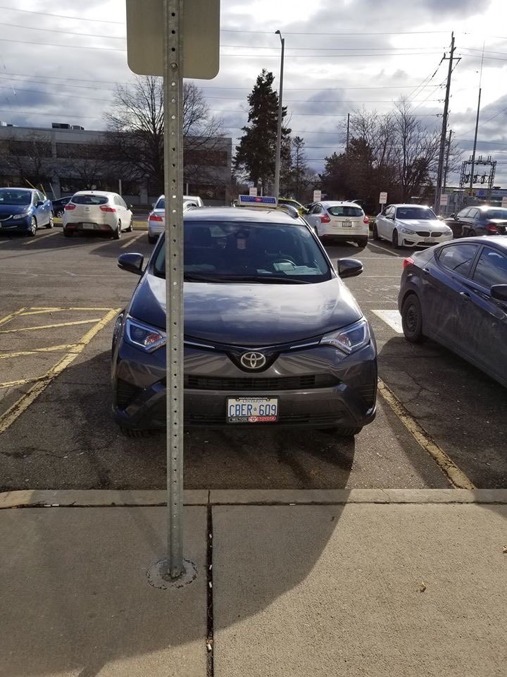 Stephany_Bice's tweet photo. @canadapostcorp does driving for Canada Post give you the right to park in accessibility parking?? No sign in the window and they do it everyday. https://t.co/UjTiw4ezl7