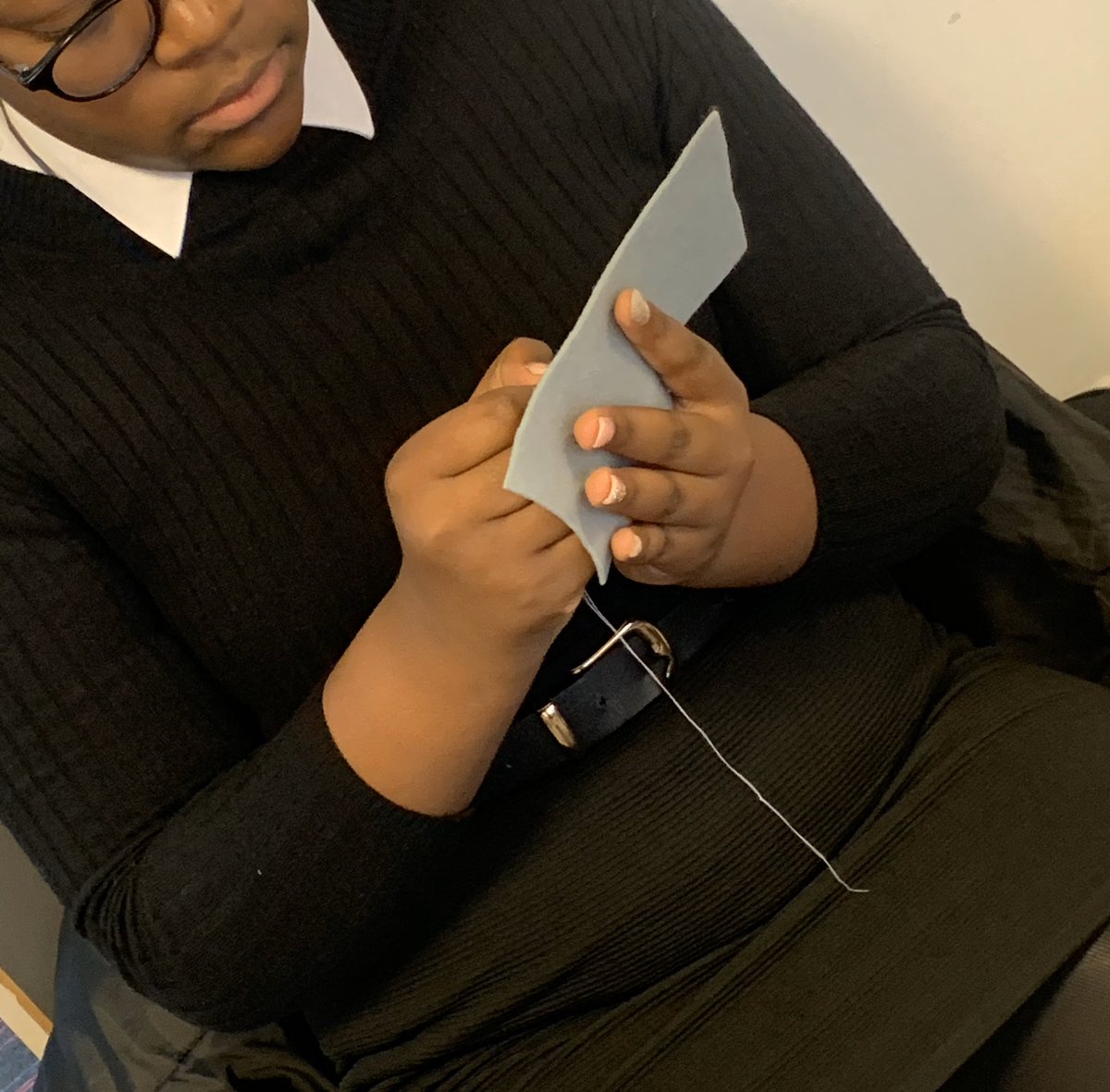 DHSFifeHomeEc's tweet image. 1P7 have just started the Fashion and Textiles unit. Today we got started by practising embroidering our initials 🧵#textileskills #creativity #ourschool #ourlearning