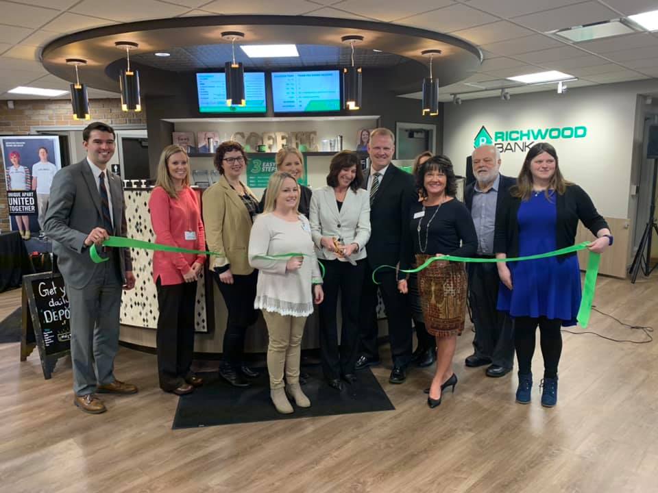 K4Arch's tweet photo. Congratulations to our Clients and Friends at @RichwoodBank on the Grand re-Opening and Ribbon Cutting of their newly remodeled Springfield Ohio Branch! Thank you for your continued trust and confidence in the K4 Team. Best wishes for continued success! https://t.co/34Xdv0pVyy