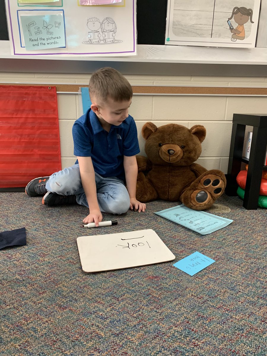 BloominKinders's tweet photo. At Phonics School, our stuffies are learning their snap words ⁦@howard_huskies⁩ https://t.co/oiYSxk5tBf