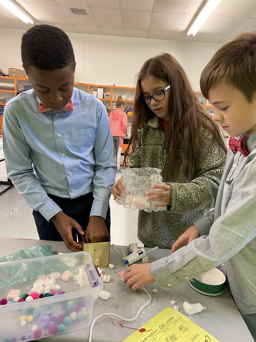 wfTAGurit's tweet image. The #pringleschallenge is ON for these fifth graders from @WFISDschools They must protect a single chip while it travels the district!