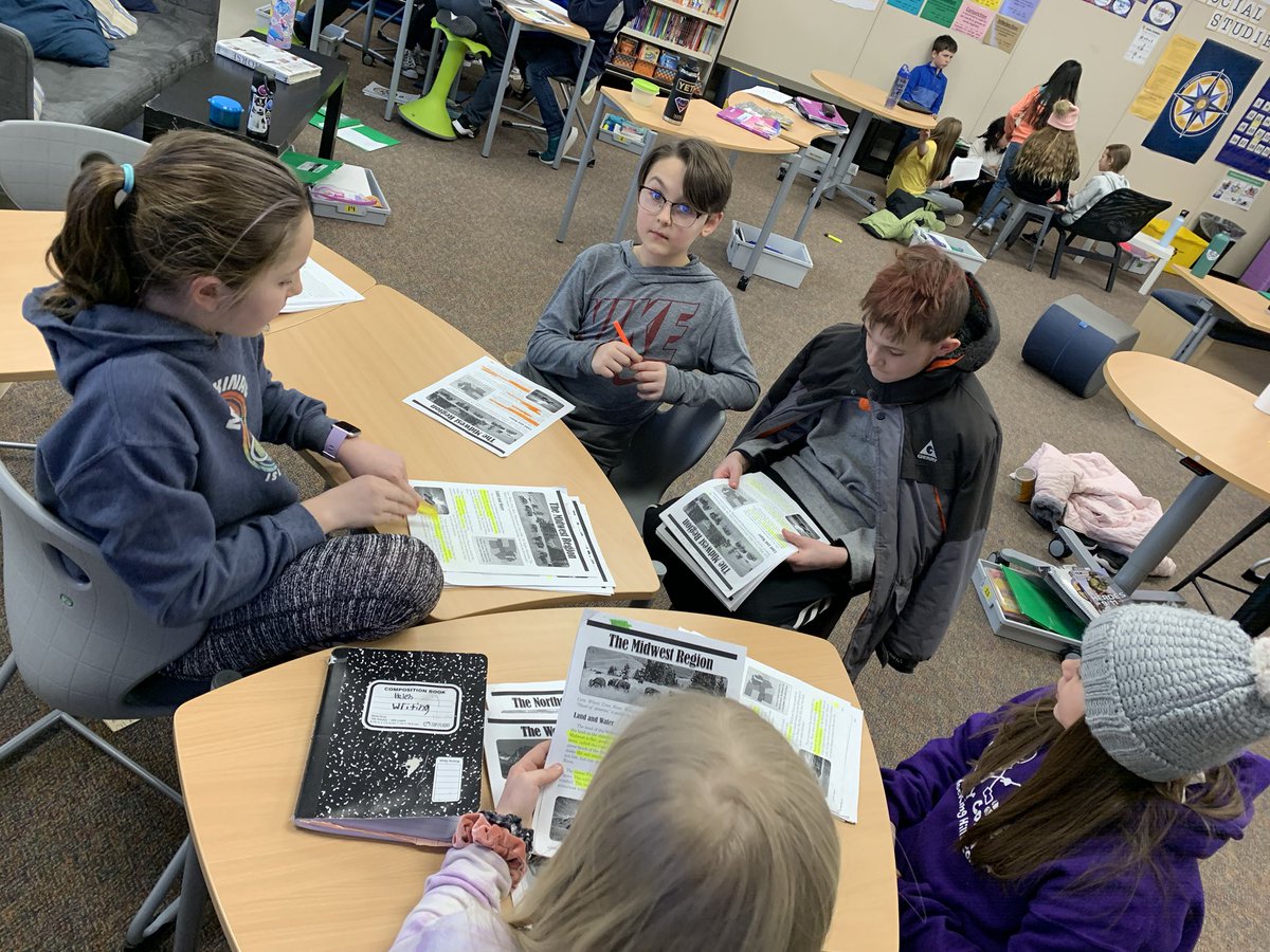 MrsPeetsTweets's tweet photo. Step on in our U.S. regions PBL. We are gathering information and discussing the most important features for each region. #heritagelearn https://t.co/LOT2IBgkMa