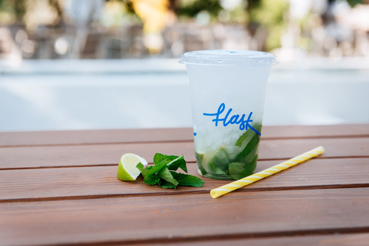 bethere_app's tweet photo. We are #superhappy to #launch #london's first #cocktaildelivery platform bringing #ready_to_sip #zeromixing #londoncocktails at your door!!! O R D E R now -> #gettheapp at https://t.co/nRlFqNEp4B!!! #cityofwestminster https://t.co/sg7kXftPL4