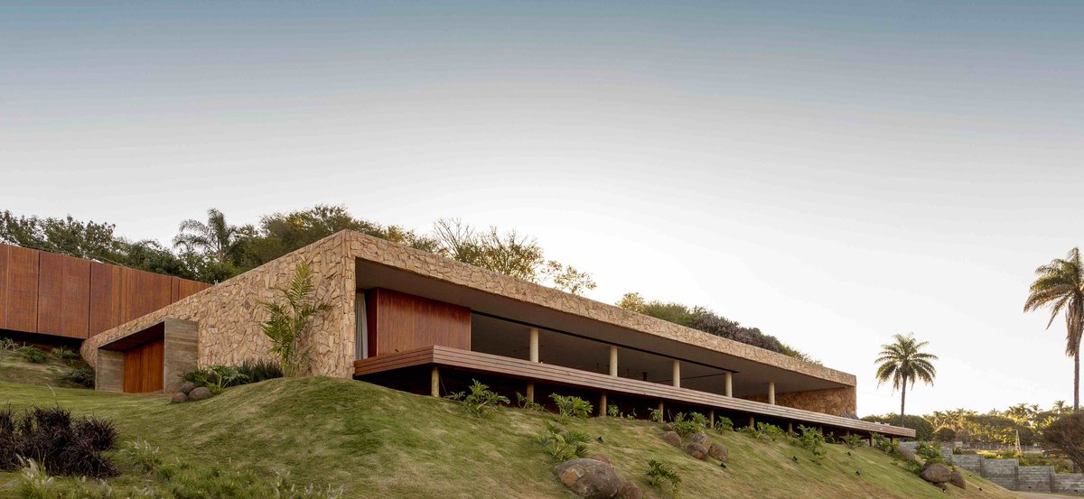 House of the Stones (Franca, Brazil) by mf+arquitetos Images by Renato Moura