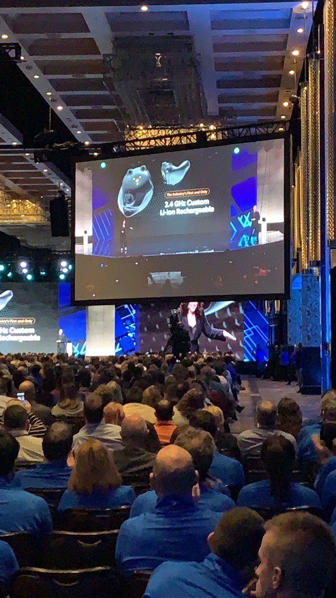 alainab32's tweet photo. @starkeyhearing #StarkeyExpo OMG been waiting for this for years!!! #customhearingaid #earnerd https://t.co/t0W3rHrtIz