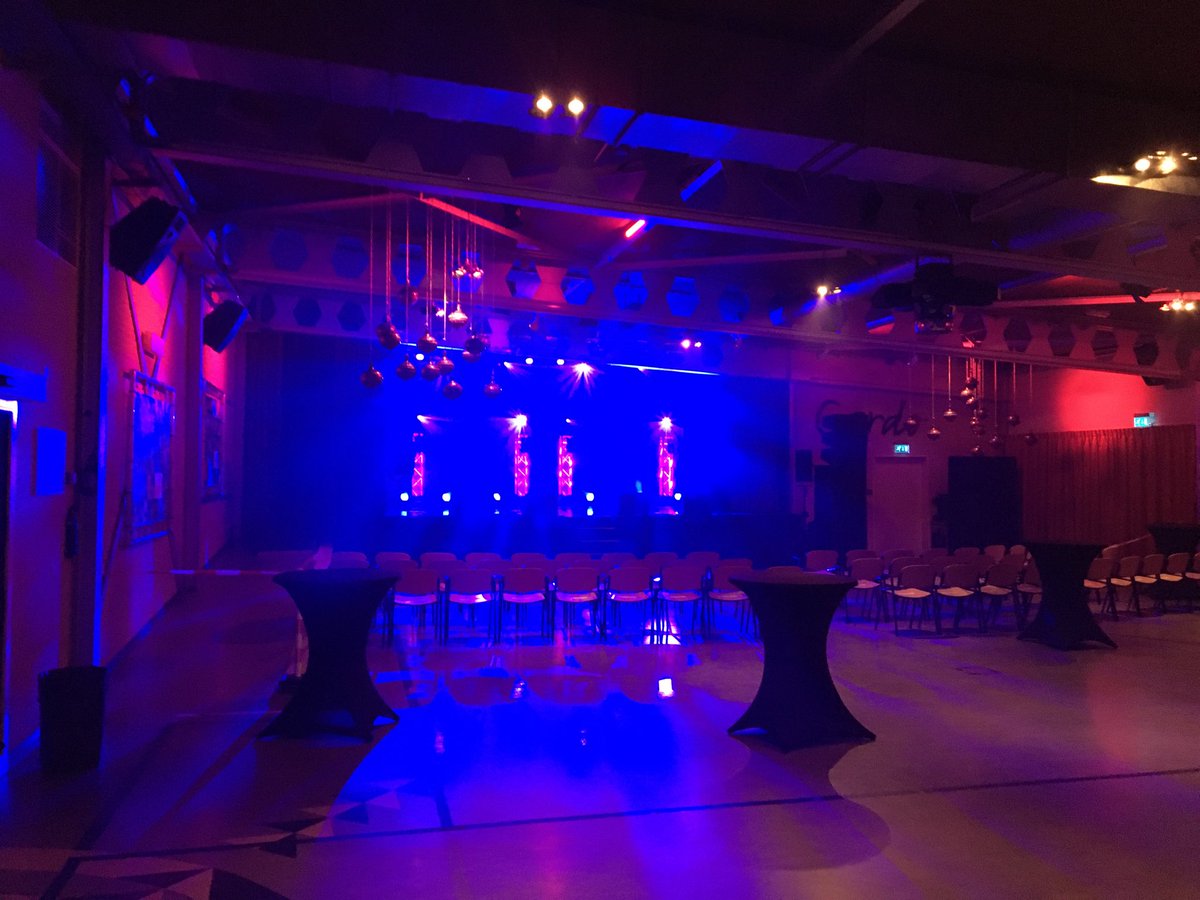 Geluid klaar?!licht klaar?! Nog even en we gaan los met het 2de Cardo Piratenfestijn!!!