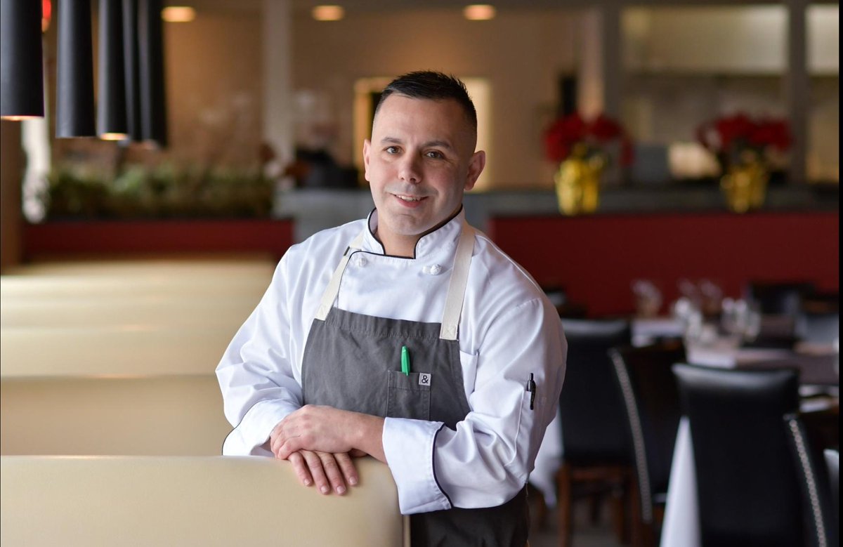 WoostasBestChef's tweet photo. Chef Chris Bairos is no stranger to WBC, as he won Bairos won the 2016 Judges’ Choice Award. Welcome back!!!

This year he will be representing the Horseshoe Pub! Read more about him on our website!

ONLY 25 VIP TICKETS LEFT!
To purchase tickets: https://t.co/dcbGnrWoYo https://t.co/86uEUZceFs