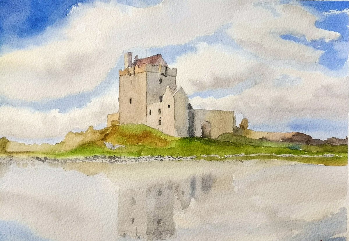 Have a great rest of your day everyone. #sketch #draw #watercolour #mgraham #archespaper #art #paint #Cloud #landscape #artsy #myart #artwork #artofthedat #twitart #artontwitter #castle #England #architecture