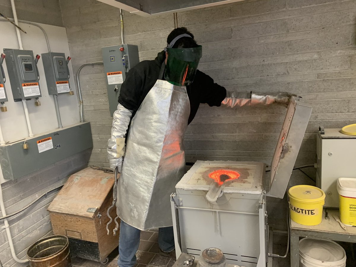 CentralTechArt's tweet photo. Hey didn’t your mom ever tell you not to play with fibreglass!!! (It’s fine mom, the particles are suspended in the water, um, science)...what’s the excuse for molton bronze though??? #funtimes #ilovects https://t.co/easdyjnwyp