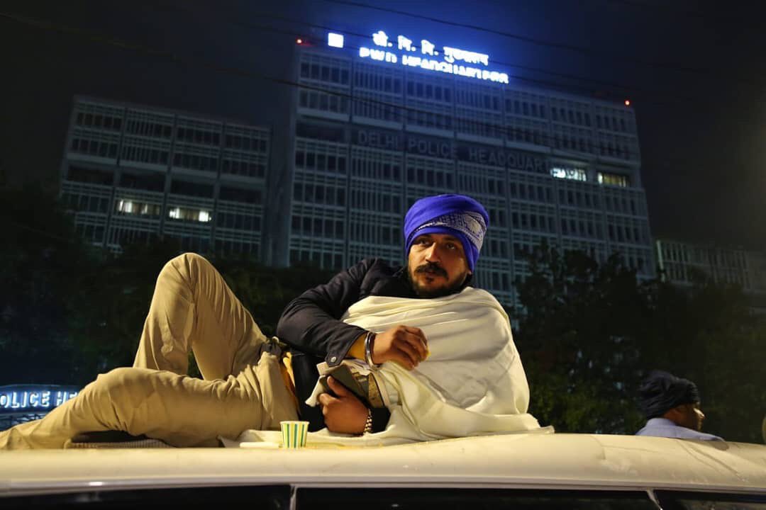 Mister_Khan_'s tweet photo. @BhimArmyChief नई लीडरशीप के तौर पर उभर रहे एक युवा क्रान्तिकारी नेता है जो आंदोलनों की आग में तप कर अपना मुक़ाम बना रहे हैं..
ऐसे नेताओं से सांप्रदायिक सरकारों का डर जायज़ है।
#Welcome_Azad 
I am not a fan of them, but society needs such leaders.. https://t.co/bdd1uIWBba