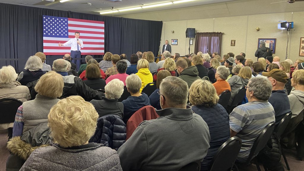 tobyrcain's tweet photo. We’re in Emmetsburg, Iowa!! @PeteButtigieg is speaking to a standing room only crowd here in the local VFW hall.
#TeamPete #IACaucus @PeteForAmerica #RegionWon https://t.co/oMkHc74XWs