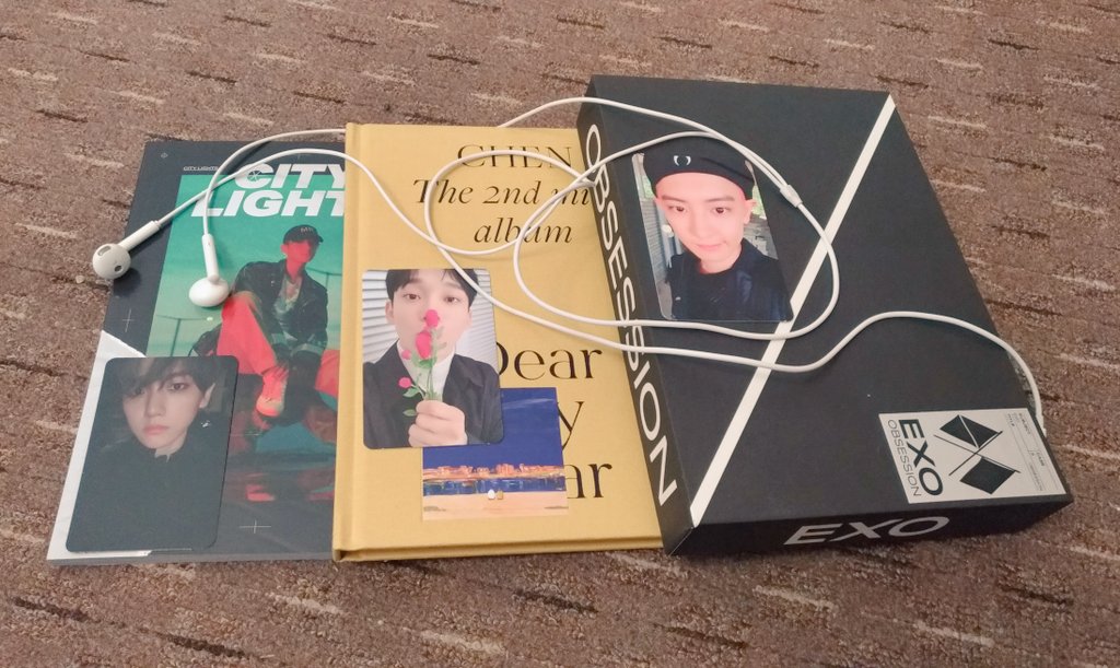 margerylucy's tweet photo. @kpopowo #ChenIsGettingMarried
#Chen #DearMyDear #ShallWe_Chen #BAEKHYUHN #CityLights #unvillage #CHANYEOL
#OBSESSEDwithEXO
#OBSESSION #EXOonearewe
#EXOL #photocard @kpopowo https://t.co/wS8WM9Eogs